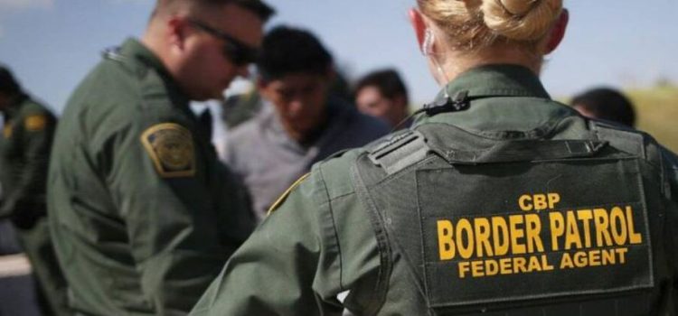 Avisos para impedir cruce de migrantes desde Coahuila