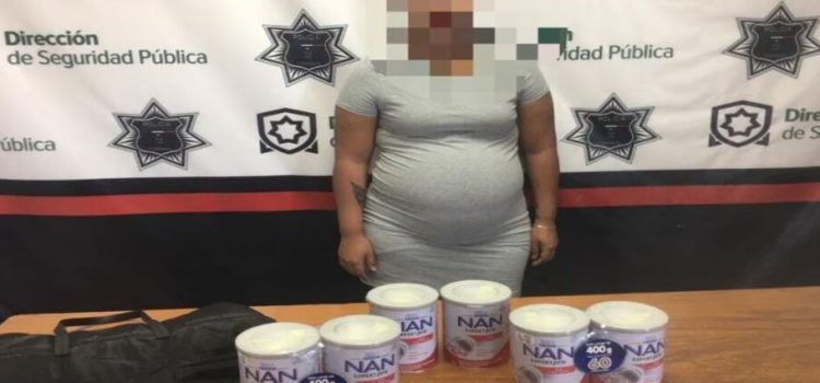 Mujer embarazada es detenida por intentar robar 6 latas de leche en polvo