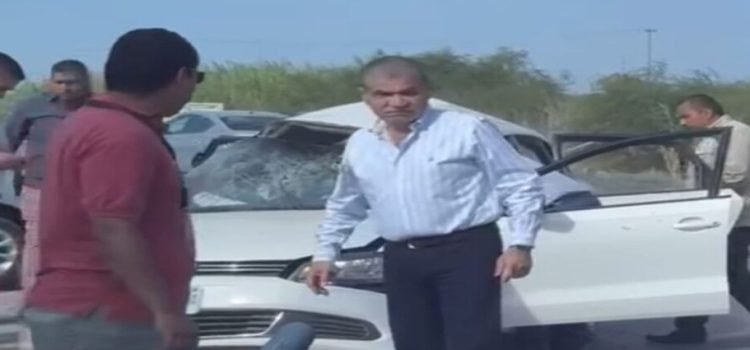 Gobernador de Coahuila le brinda primeros auxilios a pareja choca su auto en autopista de Torreón
