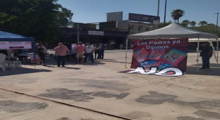 Juntan firmas para frenar distribución de libros de texto gratuitos en Coahuila