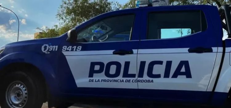 Entró a robar a una licorería… y se emborrachó