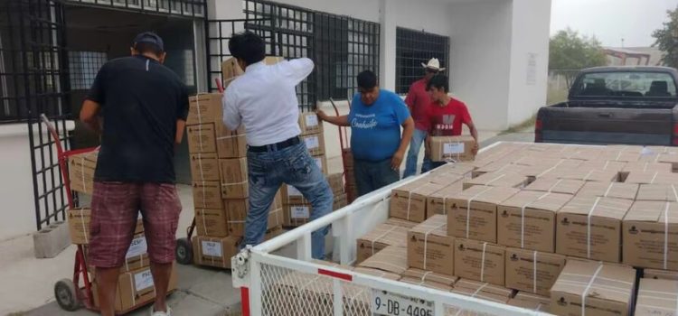 Concluyen la entrega de libros, ‘Coahuila Educa’