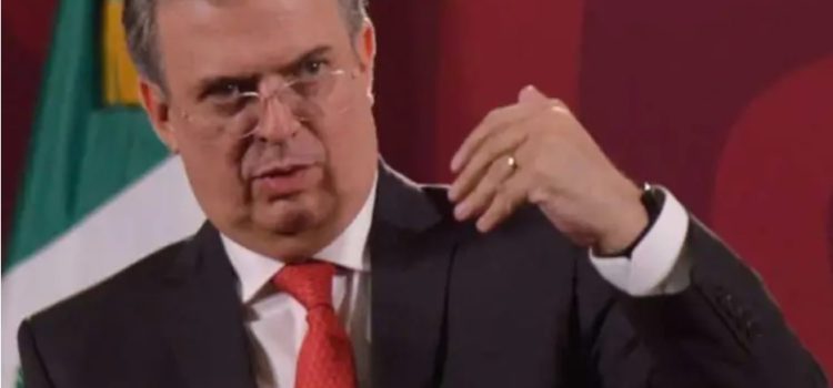 Se queda Ebrard en Morena