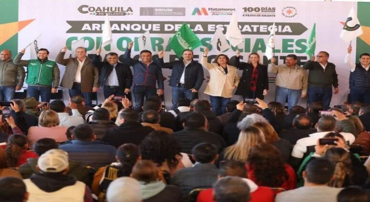 Con obras sociales, Manolo Jiménez avanza a pasos de Gigante en Coahuila