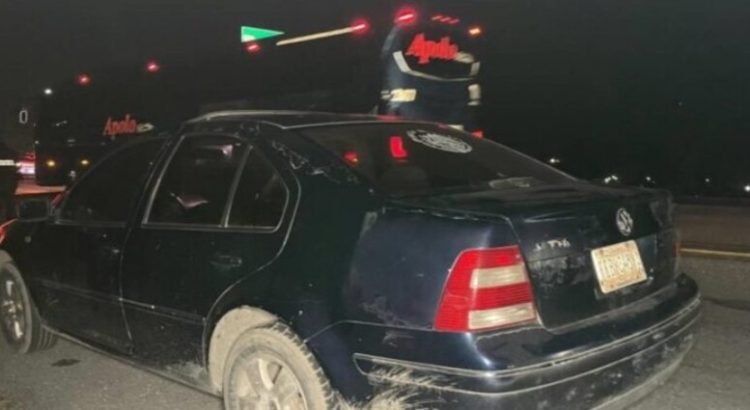 Hombre es arrollado por varios autos en carretera Saltillo-Monterrey