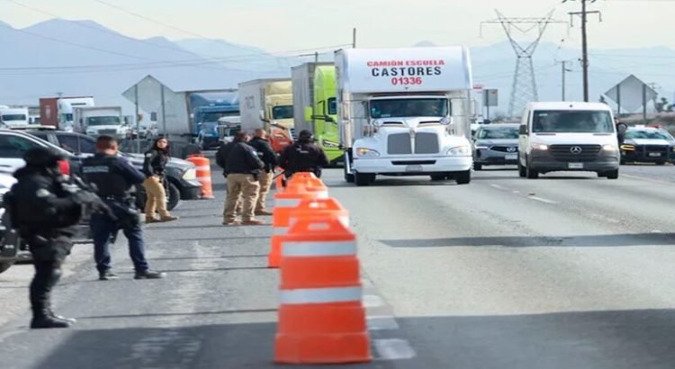 Mantienen operativos en carreteras y zonas turísticas esta Semana Santa