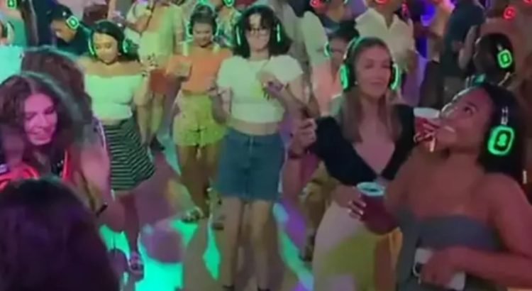 Puedes hacer tu fiesta… pero sin hacer ruido Puedes hacer tu fiesta… pero sin hacer ruido