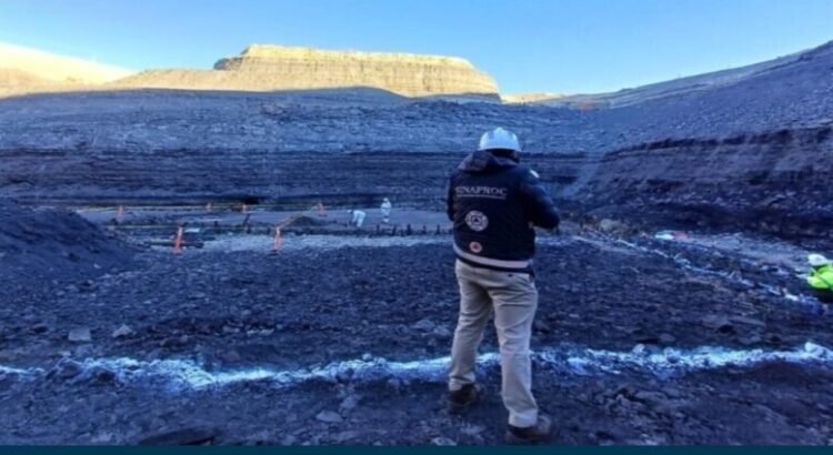 Autoridades de Coahuila identifican los cuatro cuerpos rescatados en la mina ‘El Pinabete’ Autoridades de Coahuila identifican los cuatro cuerpos rescatados en la mina ‘El Pinabete’