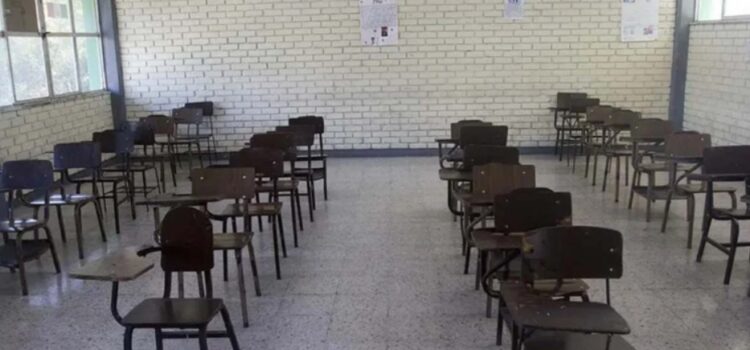 Toma el SNTE las calles: quedarán sin clases casi un millón de alumnos en Oaxaca