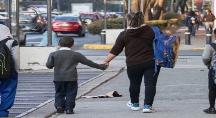 Estudiantes de Coahuila regresan a clases presenciales tras paso de ‘Alberto’