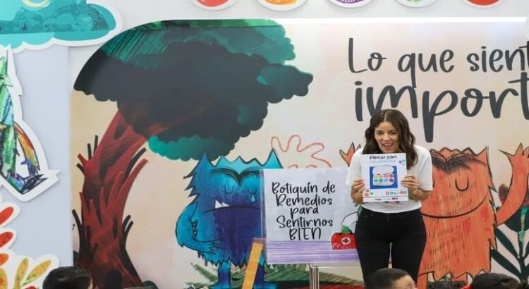 La oficina Inspira con la lectura de cuento en la Feria Internacional del Libro Coahuila 2024