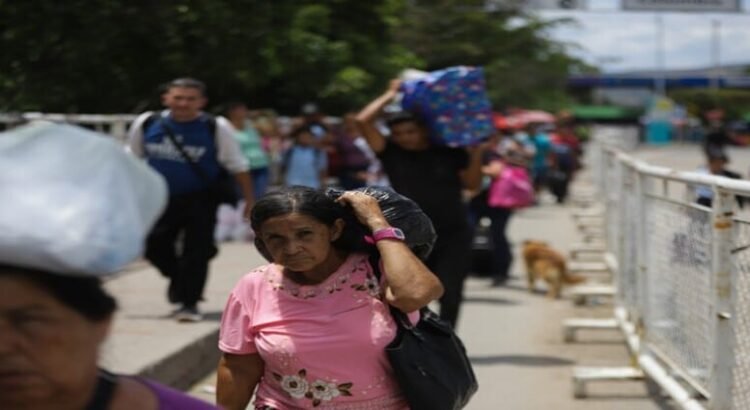 Incrementan presencia de seguridad en puestos de control migratorio Incrementan presencia de seguridad en puestos de control migratorio