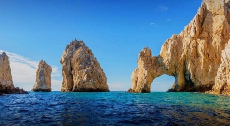 Los Cabos uno de los 5 destinos favoritos del turista para la temporada invernal