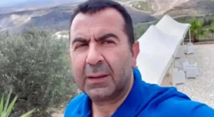 Alcalde prohíbe al pueblo entero enfermarse Alcalde prohíbe al pueblo entero enfermarse