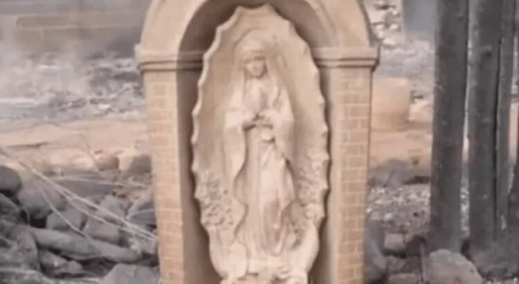 ¿Milagro?: Estatua de la Virgen de Guadalupe resiste incendios en California ¿Milagro?: Estatua de la Virgen de Guadalupe resiste incendios en California