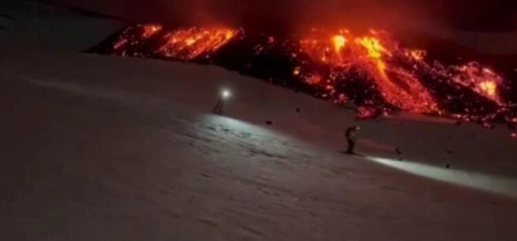 ¿Te atreverías a esquiar en un volcán activo?