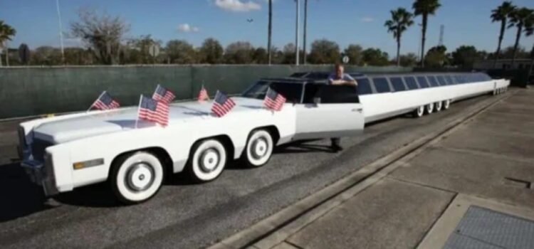 Restauran la limusina más larga del mundo: mide 30 metros