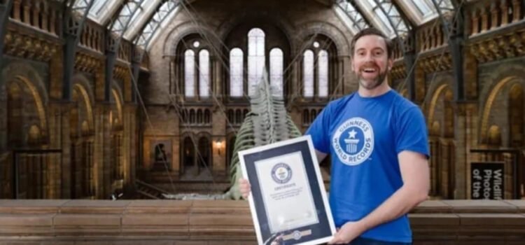 Rompe Record Guinness al visitar 42 museos en 24 horas