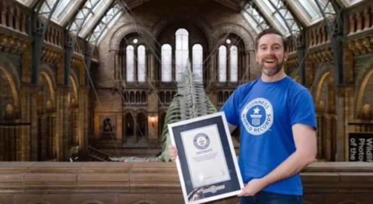 Rompe Record Guinness al visitar 42 museos en 24 horas