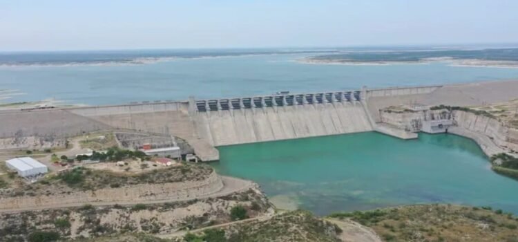 El estado de Coahuila y Federación acuerdan frenar extracción de presa La Amistad