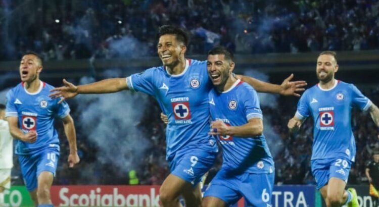 Cruz Azul gana y avanza a la final de la Concachampions