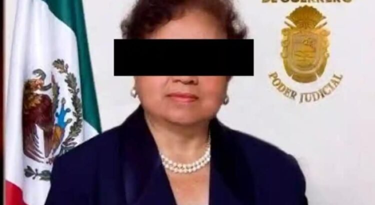 Detienen a exmagistrada de Guerrero por caso Ayotzinapa