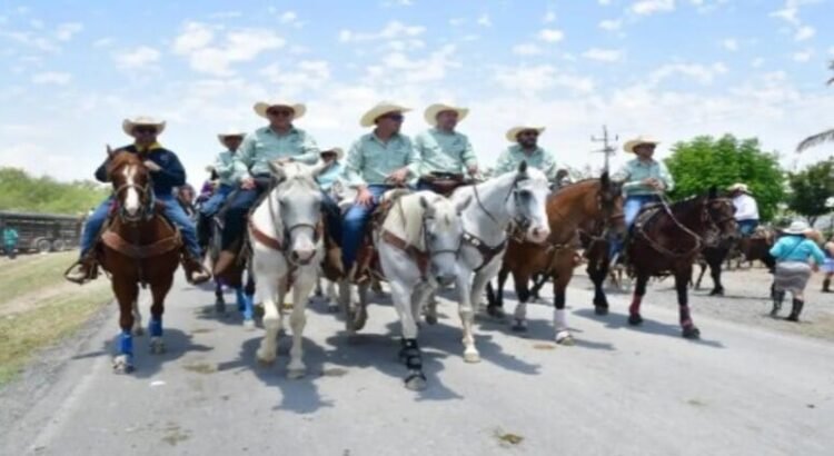 El estado de Coahuila celebra 80 años de la Feria de San Buenaventura con gran cabalgata y ambiente de unidad