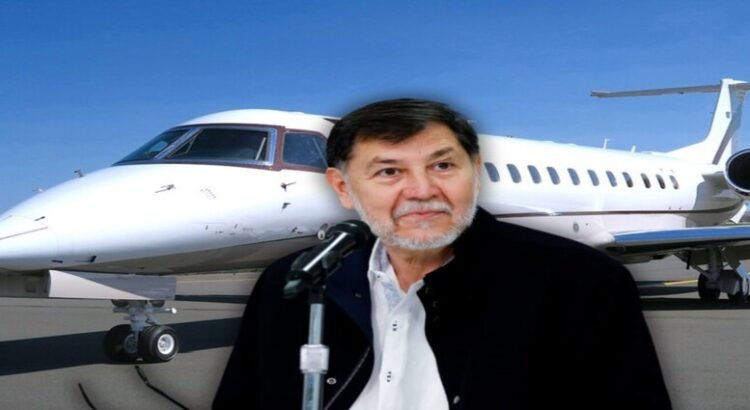 Fernández Noroña renta un avión privado para realizar gira por Coahuila… por 2 mil dólares la hora