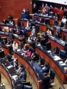 Recibe Senado minuta de ley para el acceso libre y gratuito a playas