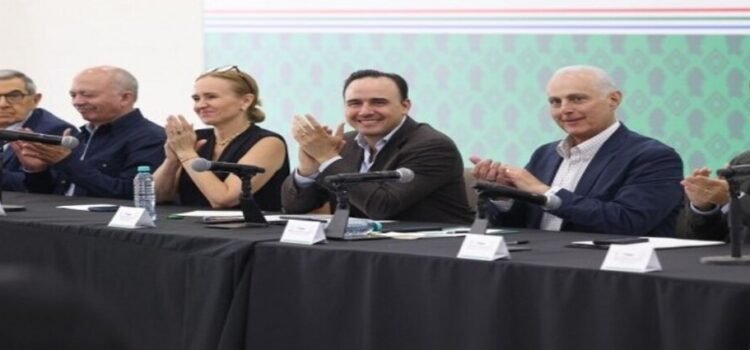 El gobernador del estado de Coahuila reconoce las labores de IMCO en La Laguna