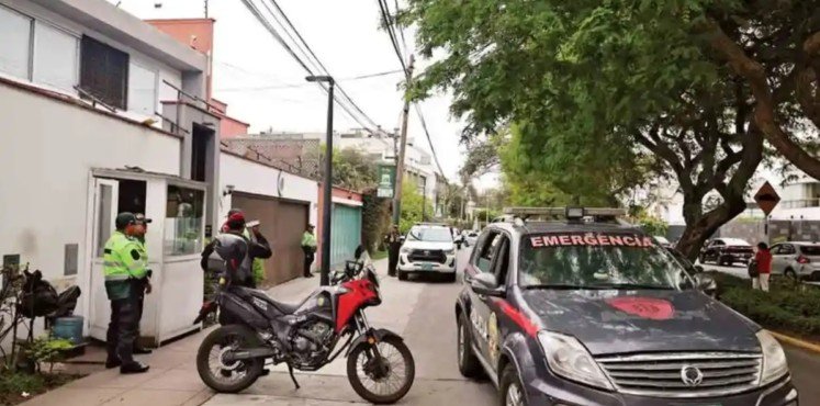 Evalúa Perú ingresar a la embajada de México Evalúa Perú ingresar a la embajada de México