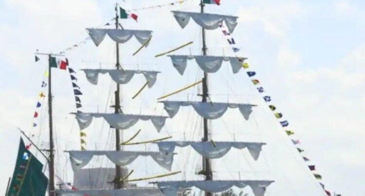 Regresa a Veracruz el Buque Escuela Cuauhtémoc Regresa a Veracruz el Buque Escuela Cuauhtémoc