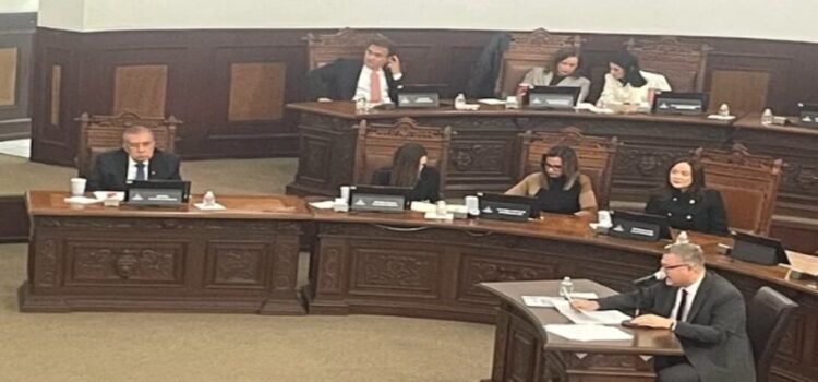 El titular de la CDHEC presentó el Informe de Actividades 2025 ante el Congreso del Estado